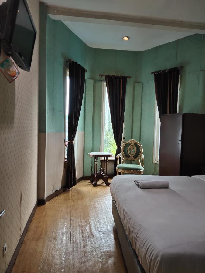 Mojokerto Classic Homestay מראה חיצוני תמונה