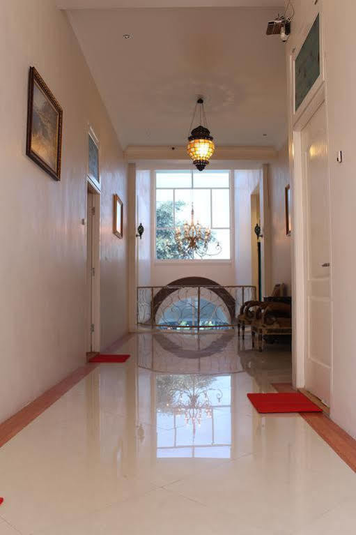 Mojokerto Classic Homestay מראה חיצוני תמונה