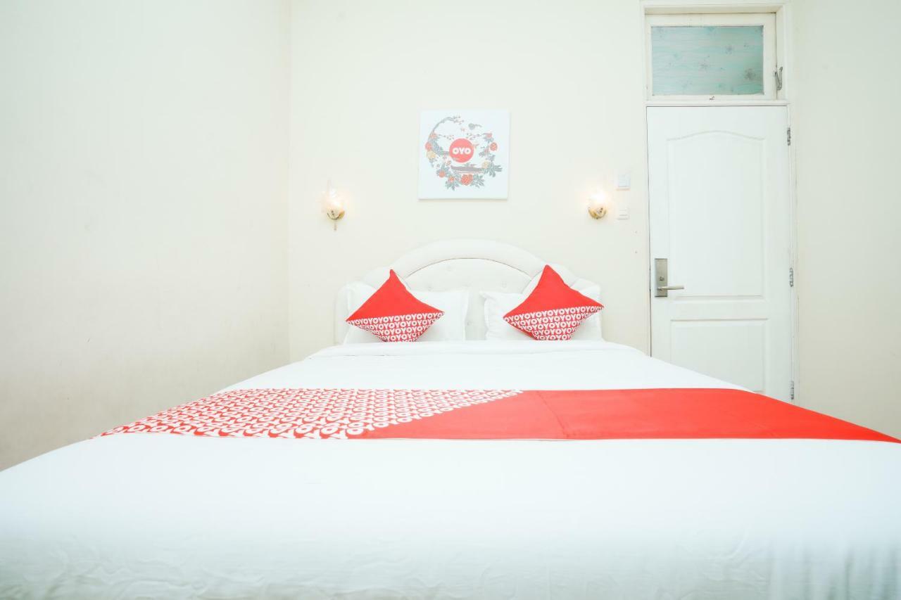 Mojokerto Classic Homestay מראה חיצוני תמונה